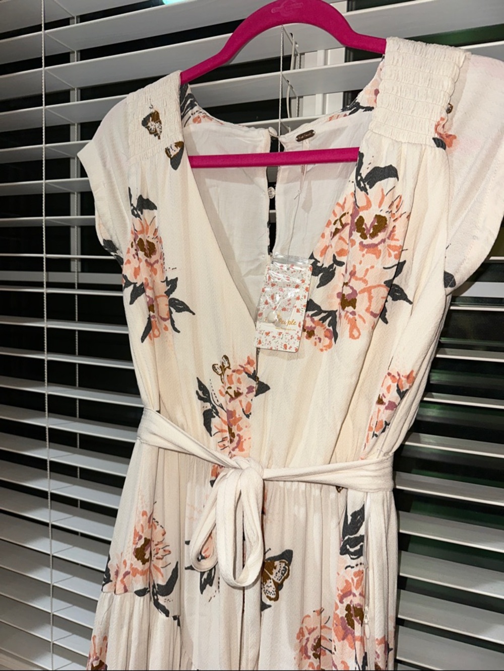 Floral V-Neck Cream Maxi Dress with Tie Waist - Picture 2 of 6